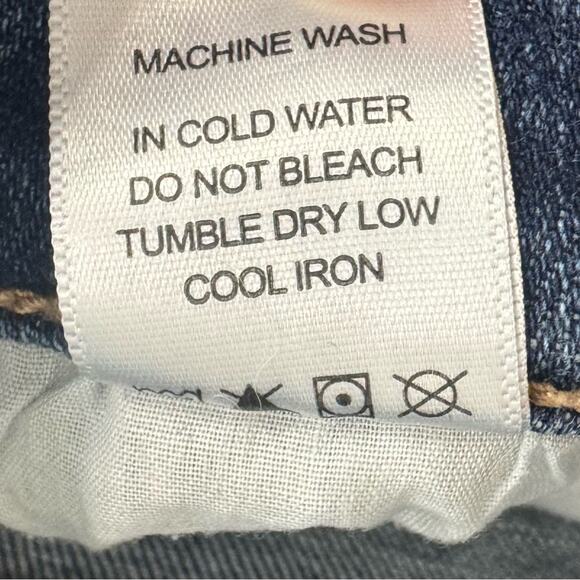 Judy Blue Straight Leg Cropped Distressed Blue Jeans Size 30 - Picture 6 of 6